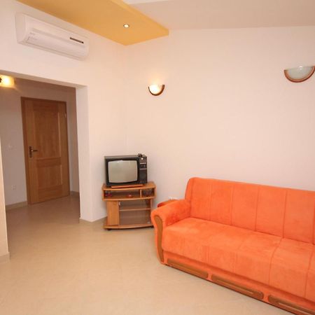 Apartments With A Parking Space Baska Voda, Makarska - 2709 Номер фото